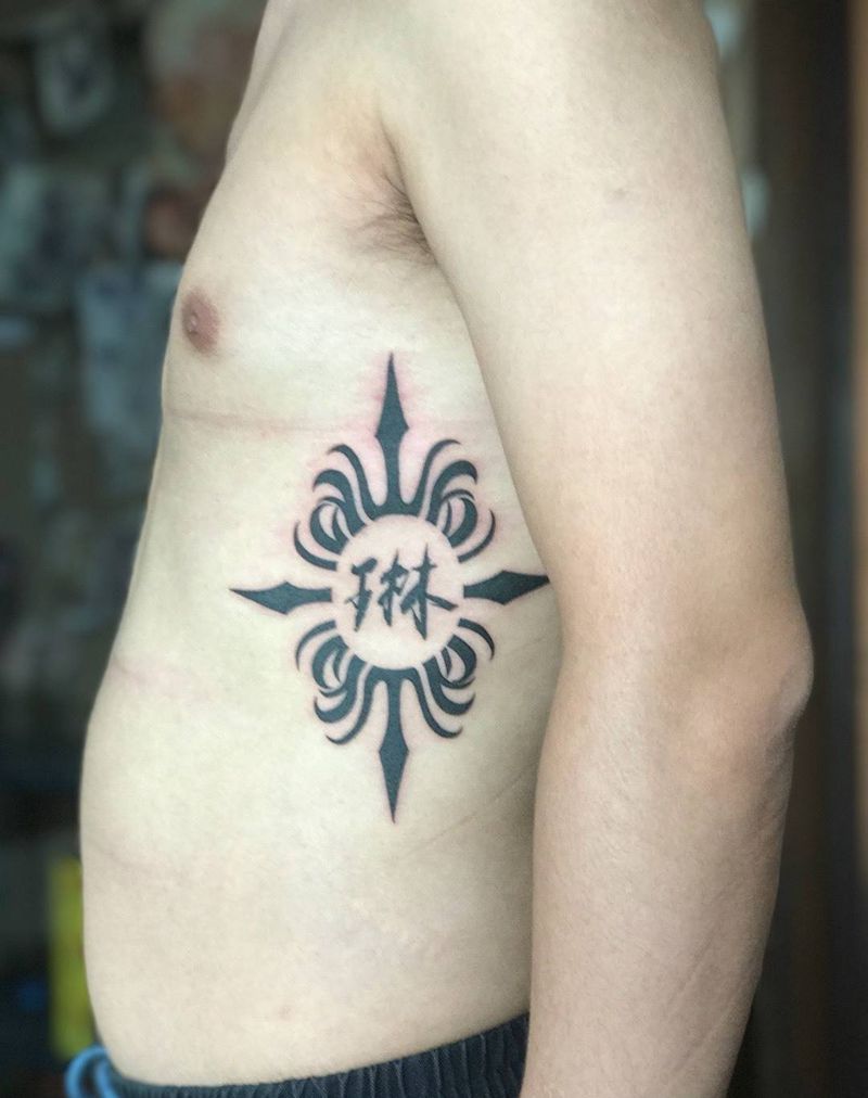 侧腰图腾字纹身图片