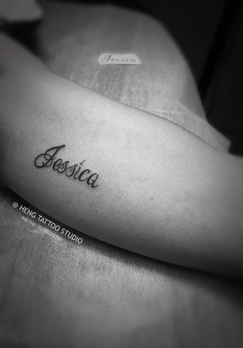 Jessica纹身图片_手臂手部图腾花体字纹身图案