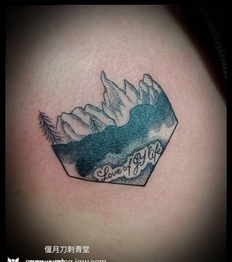 遮盖纹身设计纹身图片_成品手稿胸部欧美点刺原创纹身图案