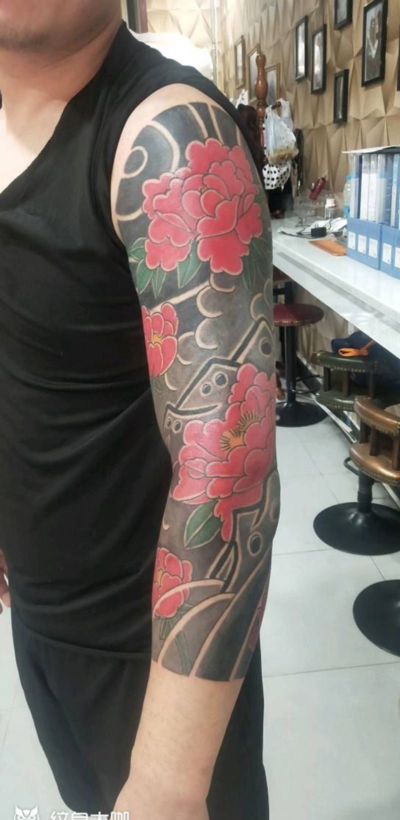 七分臂纹身图片_手臂老传统纹身图案