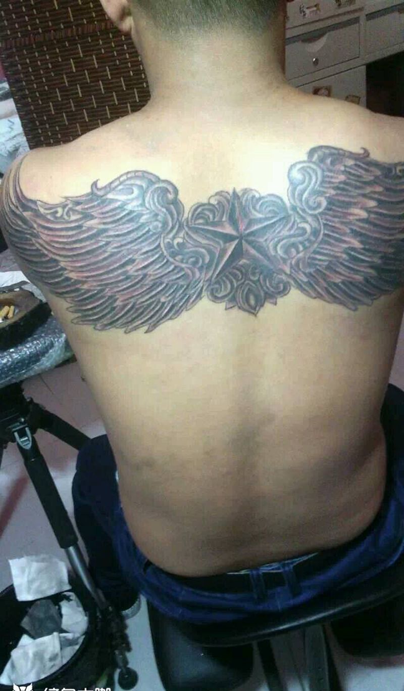 后背纹身图片