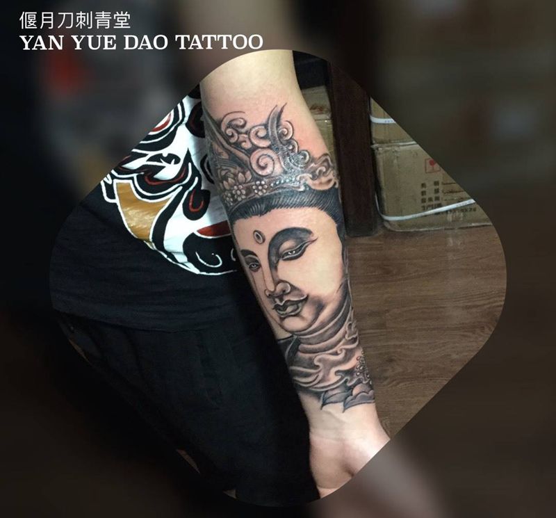 传统文殊菩萨纹身图片_成品手臂传统人物纹身图案
