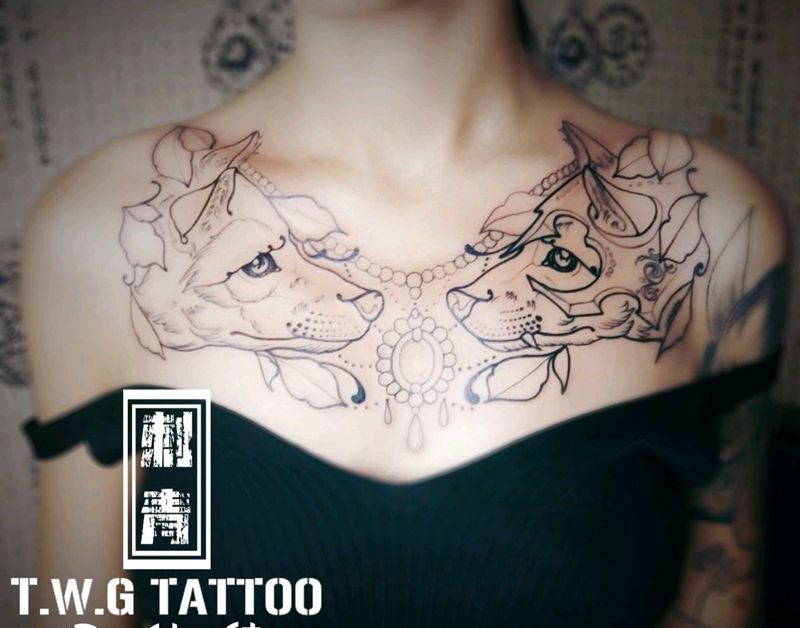 狐狸纹身图片_胸部New School狐狸纹身图案