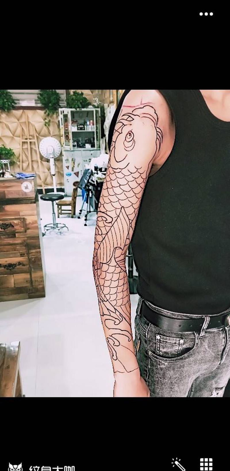 花臂招财鲤鱼纹身图片_老传统纹身图案