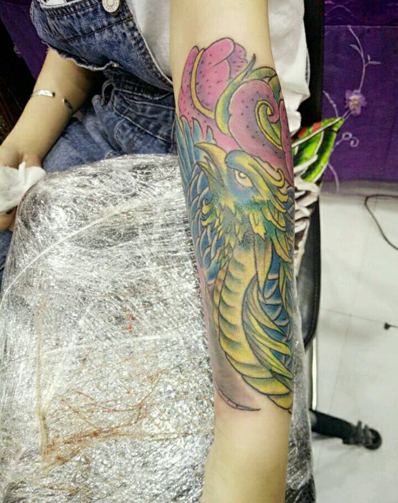 包小臂纹身图片