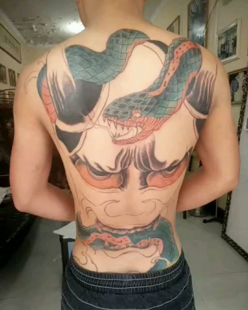 满背纹身图片