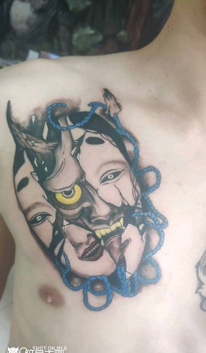 能面般若纹身图片_胸部纹身图案