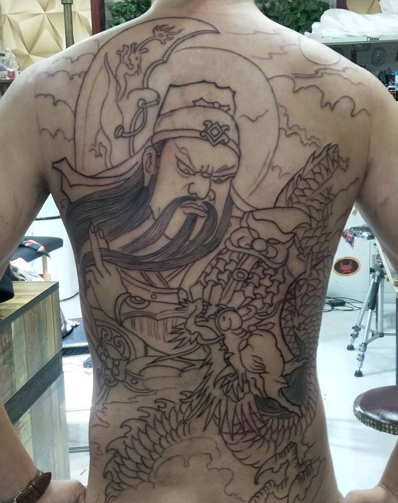 满背关公纹身图片_背部纹身图案