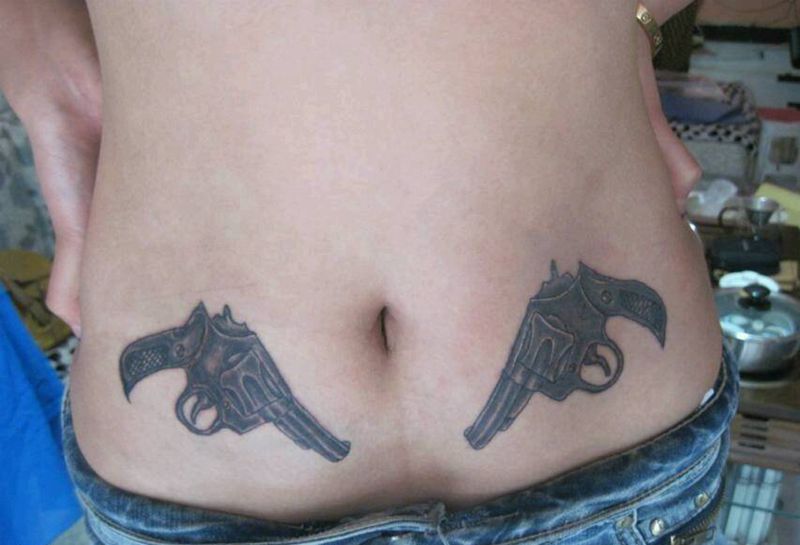 腰部纹身图片