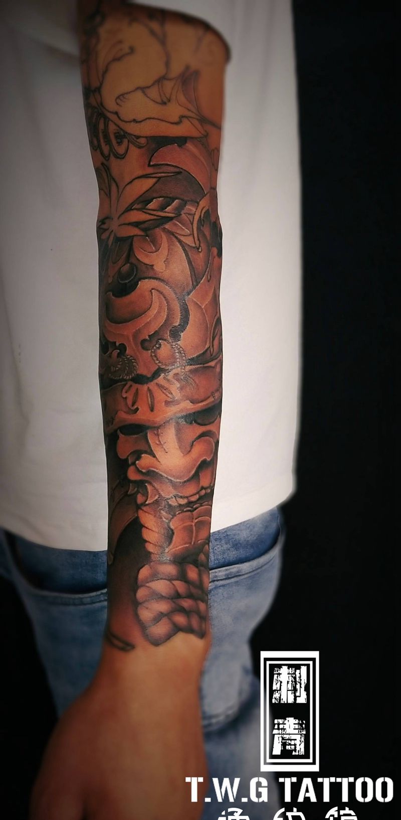 花臂纹身图片_手臂新传统鬼武士纹身图案