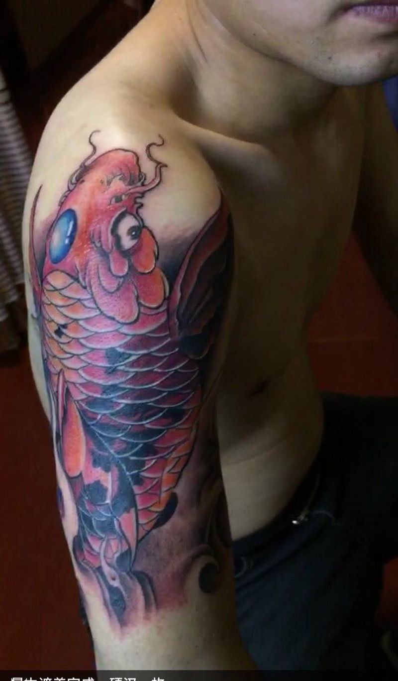 斑点鲤鱼纹身图片