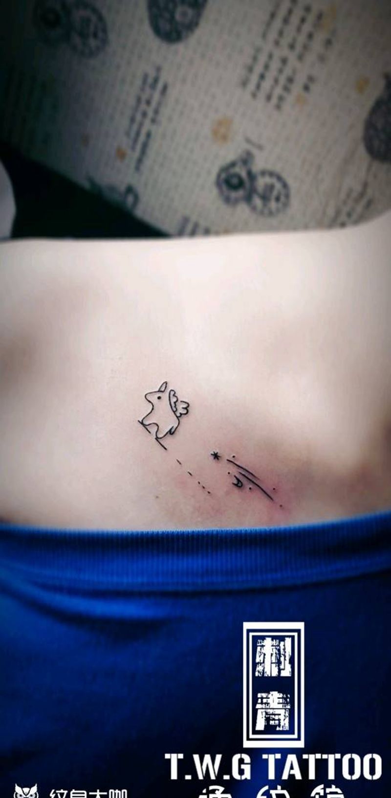 独角兽纹身图片_肩部几何独角兽纹身图案