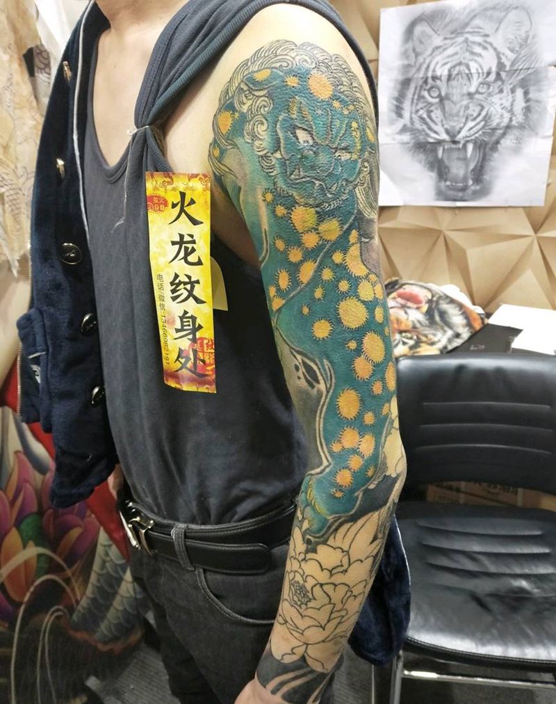 花臂遮盖纹身图片