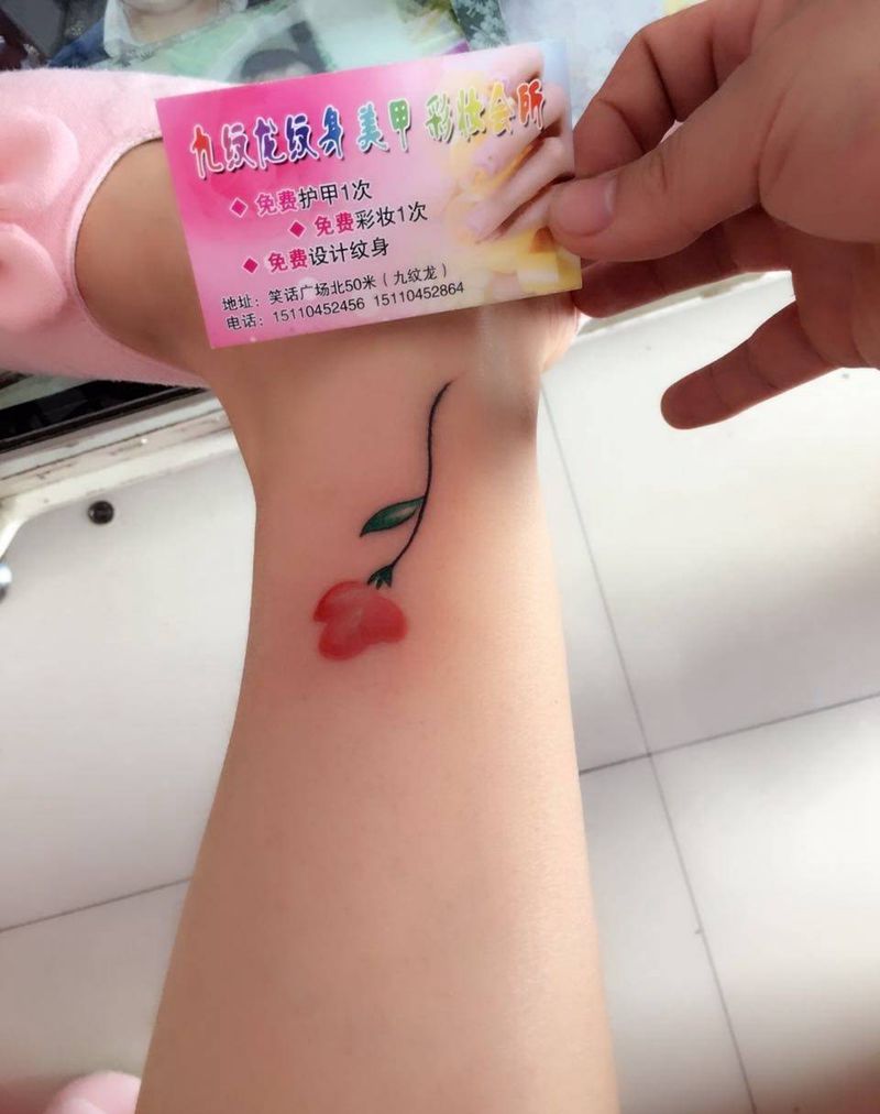 彩色小清新花纹身图片_成品脚部清新植物纹身图案