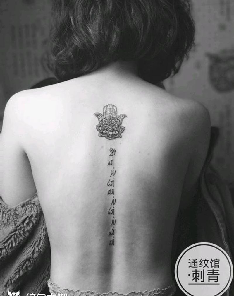 上帝之手，绿度母心咒纹身图片