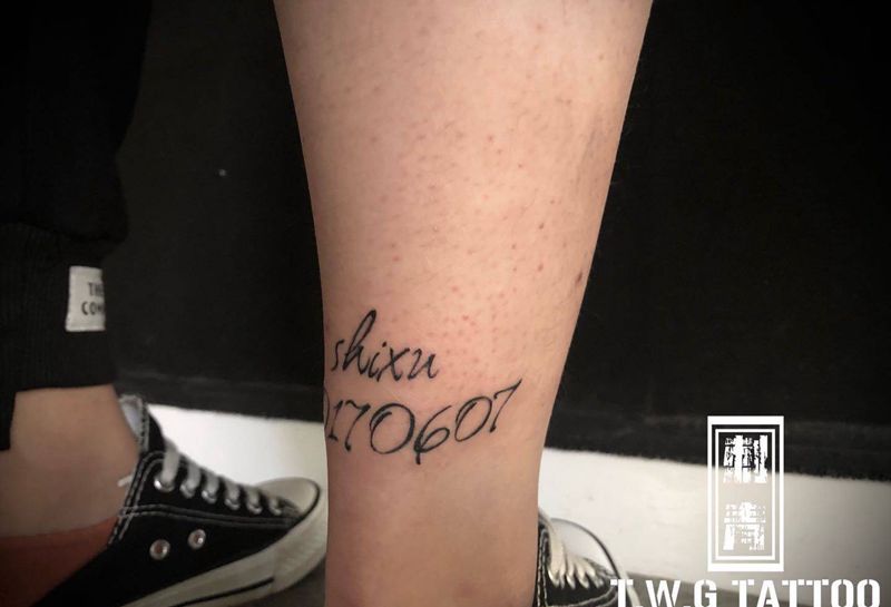 花体字纹身图片_脚部花体字花体字纹身图案