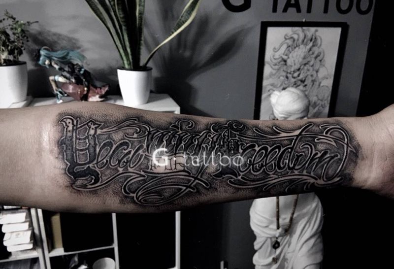 奇卡诺花体字纹身图片_手臂几何花体字纹身图案