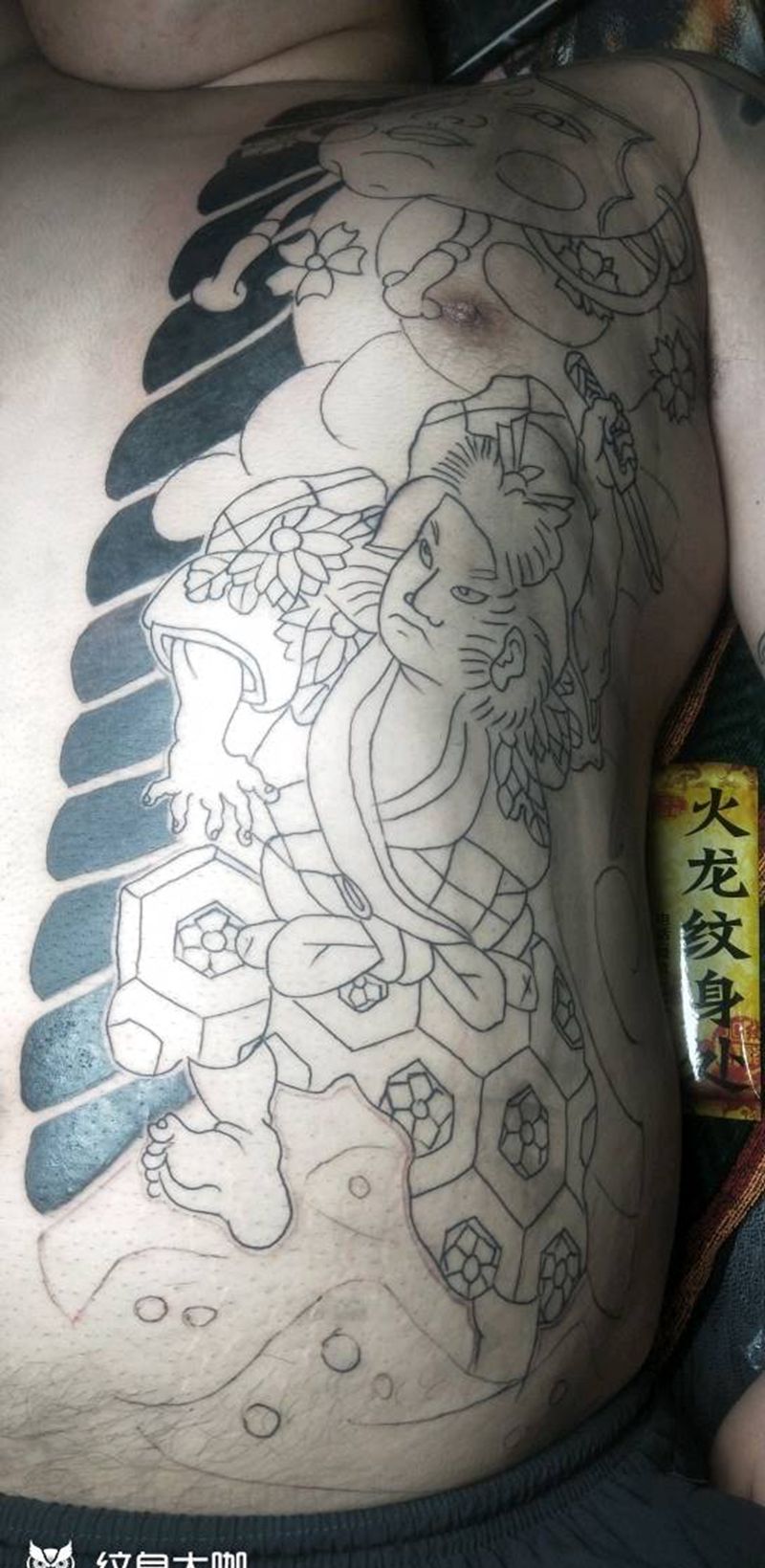 开衫纹身图片_老传统纹身图案