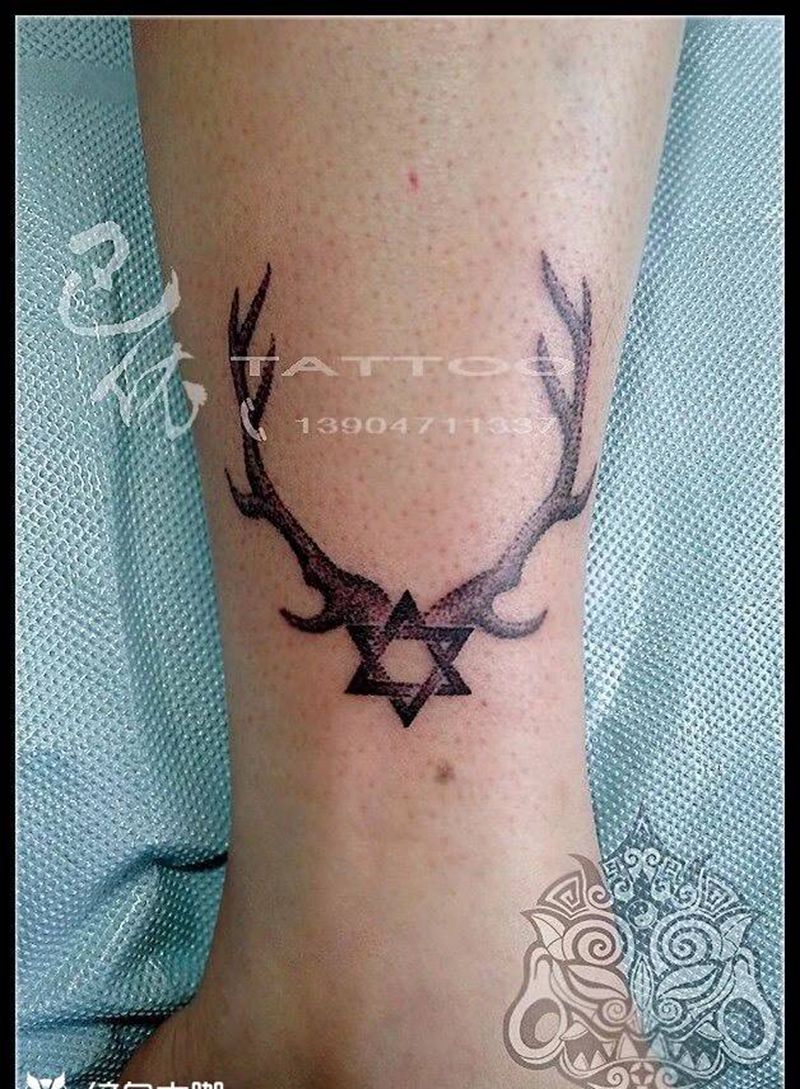 小腿六芒星鹿头纹身图片_腿部清新动物巴依纹身内蒙古纹身专业纹身纹身图案