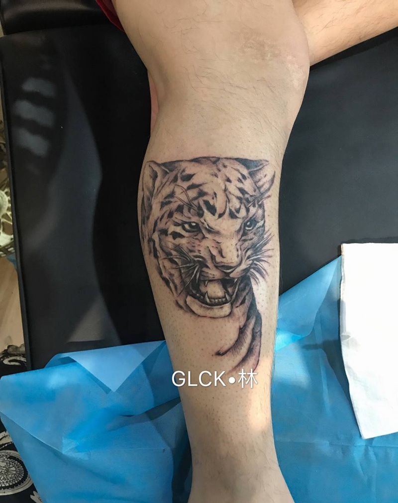 豹纹身图片_腿部欧美动物纹身图案