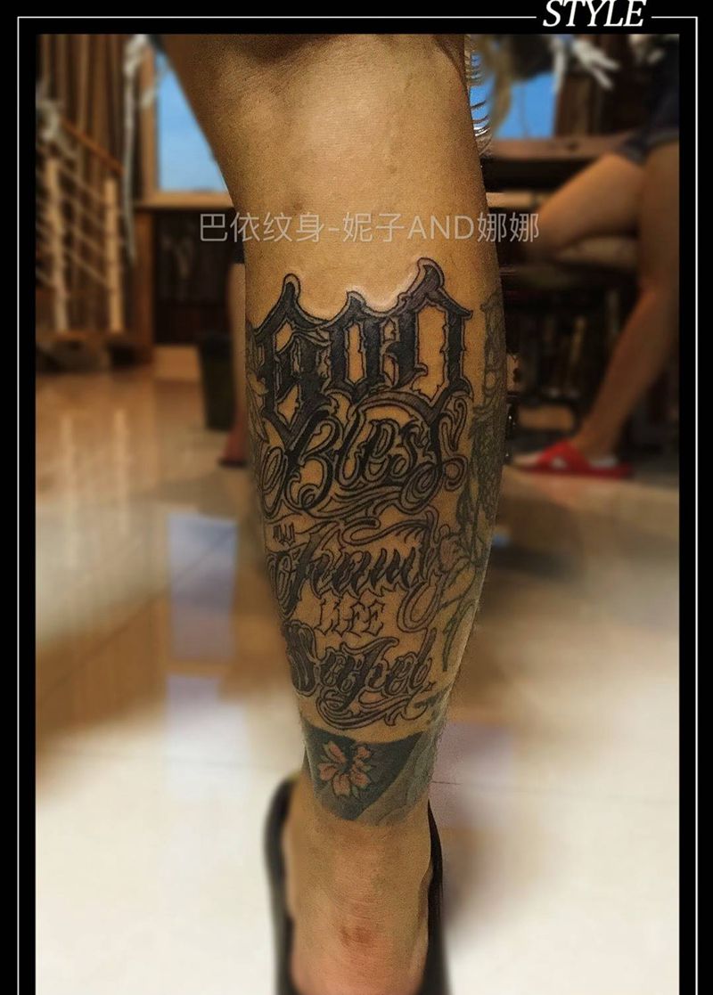 其卡诺纹身图片_巴依内蒙古专业培训字符腿部纹身图案