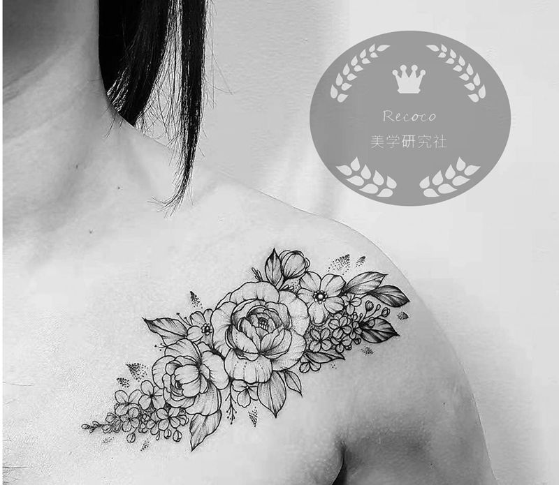 素花纹身图片_肩部花纹身图案