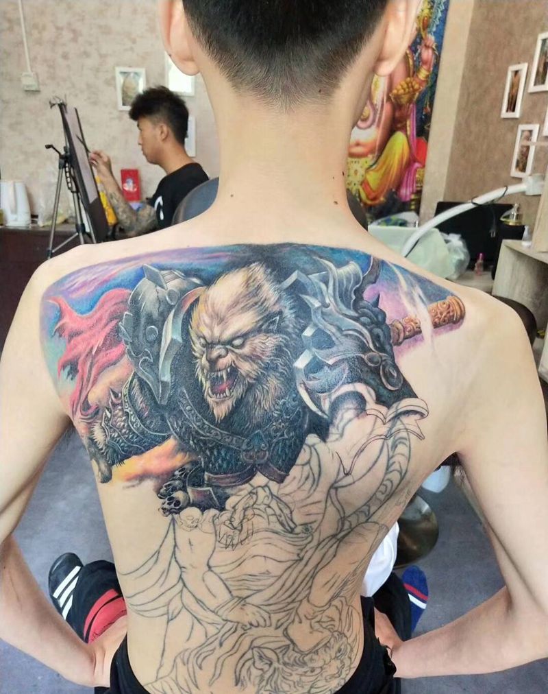 遮盖纹身图片_背部欧美写实新传统纹身图案