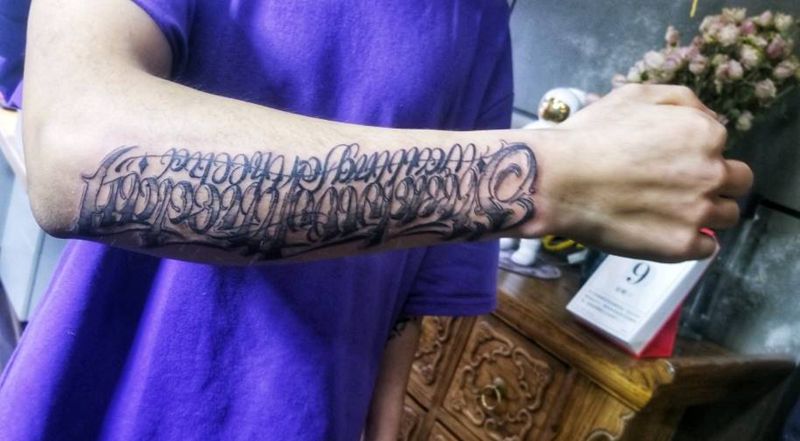 奇卡诺新蒙语纹身图片