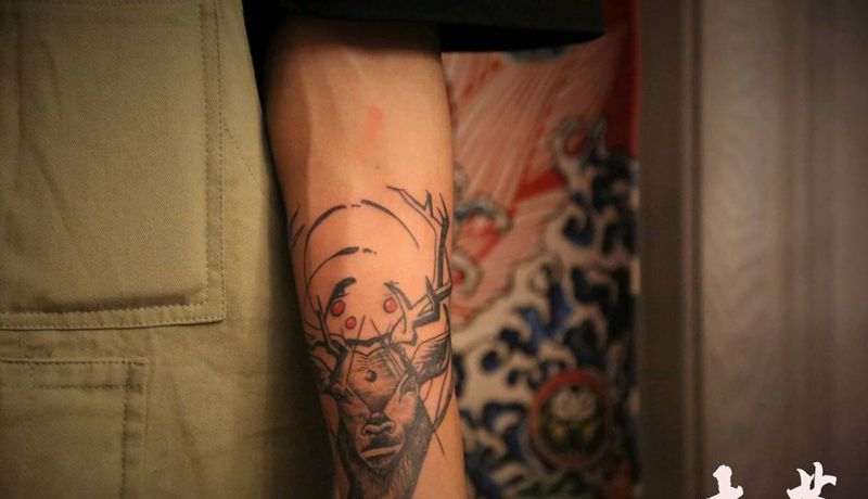 旧纹身遮盖纹身图片_手臂几何图腾纹身图案