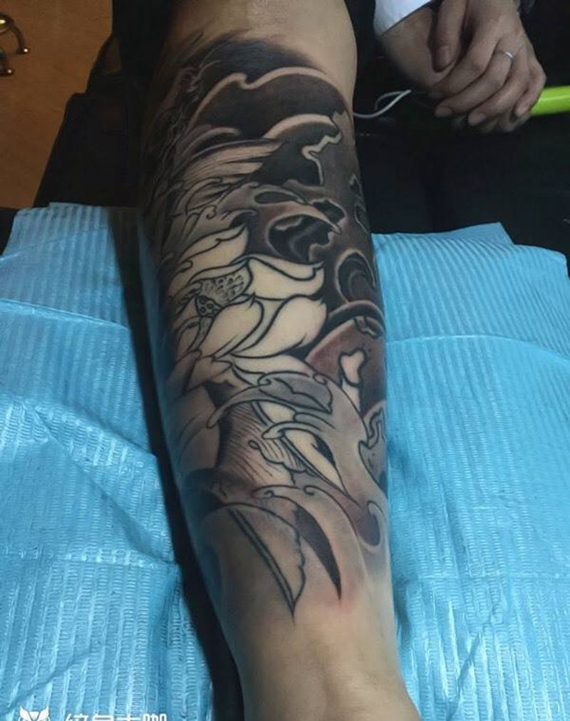 彩色鱼包小腿纹身图片_巴依内蒙古专业动物传统腿部纹身图案