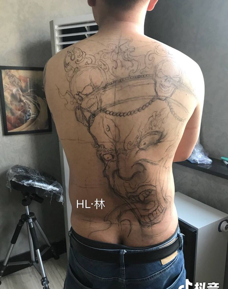 护法神纹身图片_手稿臀部背部腿部传统鬼神人物纹身图案