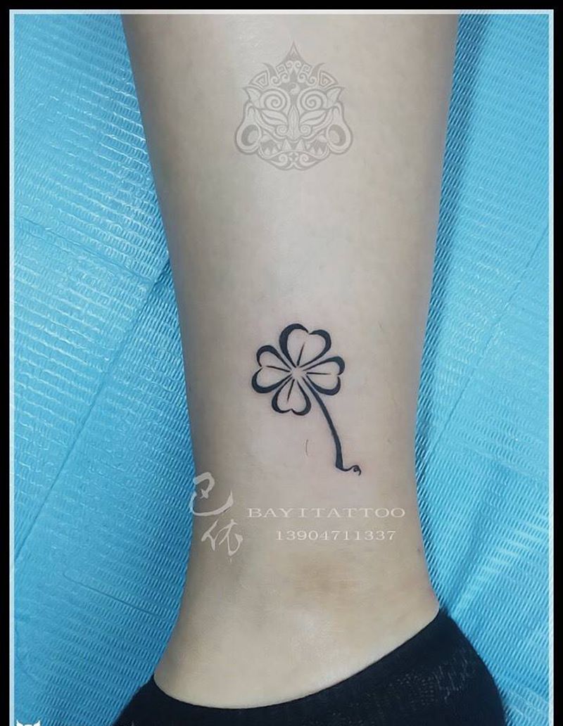 四叶草纹身图片_巴依内蒙古专业清新纹身图案