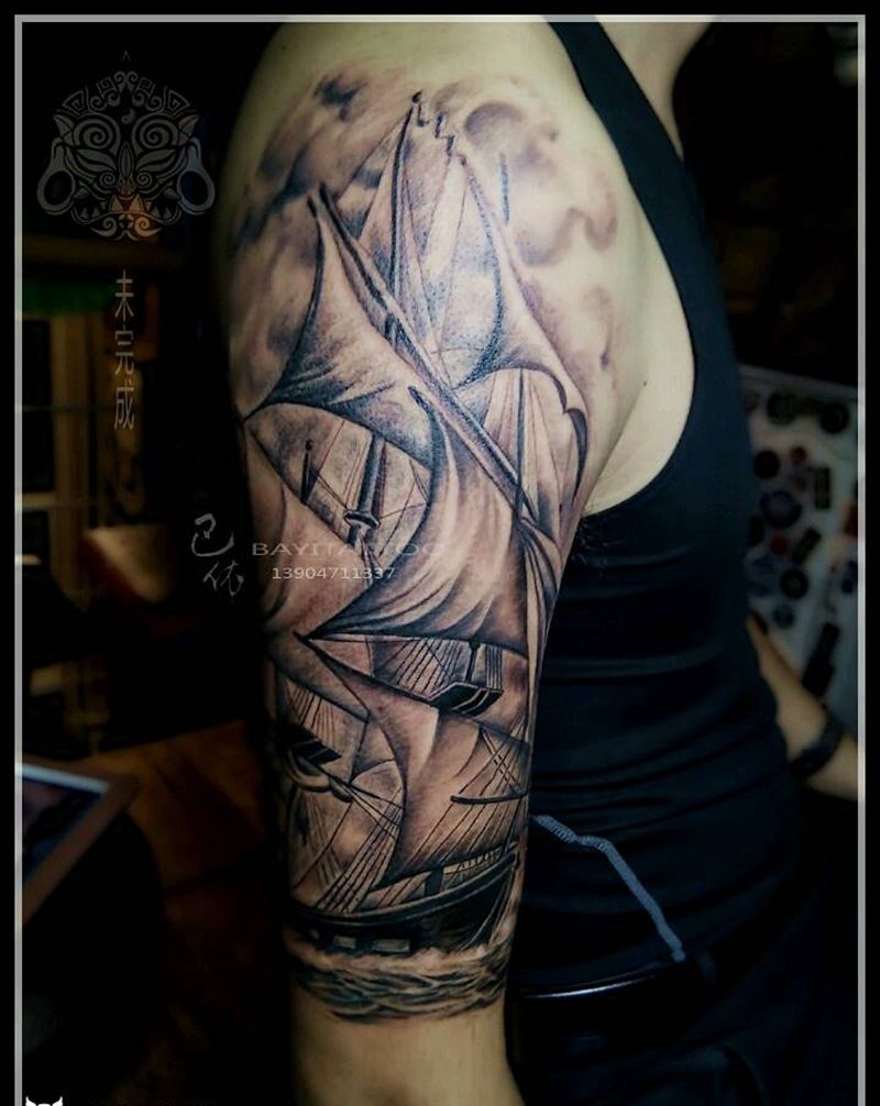 帆船纹身图片_肩部手臂欧美写实内蒙古纹呼市巴依纹身图案