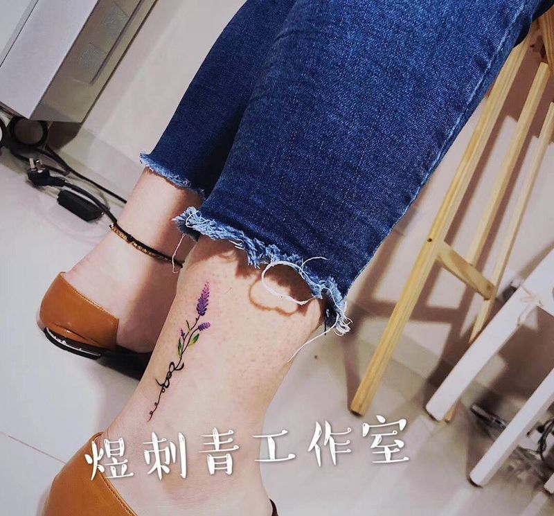 小清新花藤纹身图片