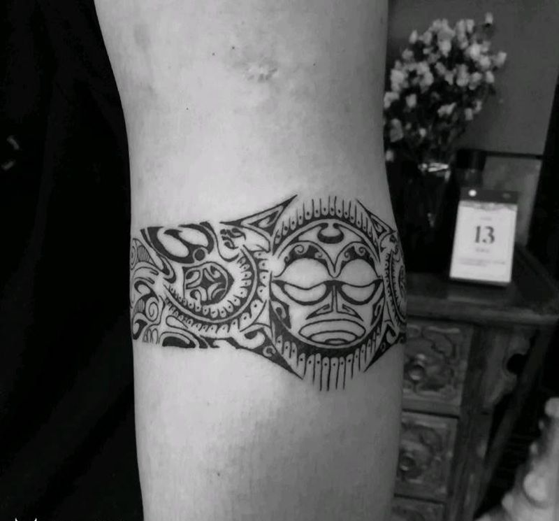 图腾臂环纹身图片_手臂图腾纹身图案