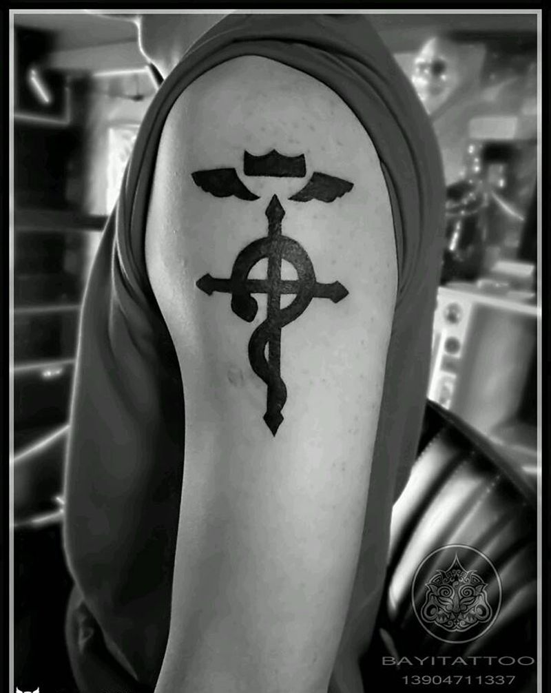 寓意图腾纹身图片_肩部图腾内蒙古纹呼市巴依纹身图案