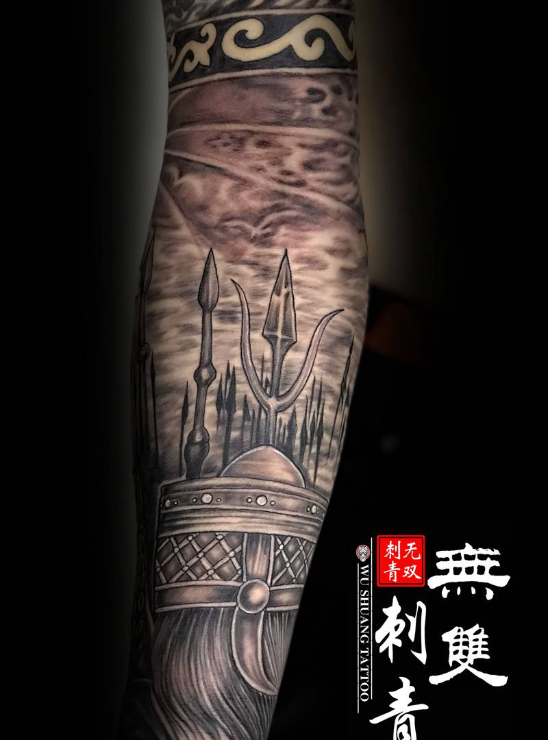 蒙古族风格花臂纹身图片_手臂肩部老传统新传统纹身图案