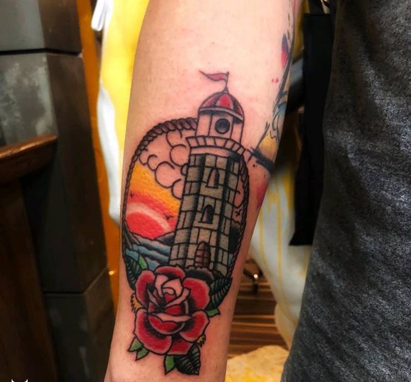 未完成纹身图片_手臂Old School纹身图案