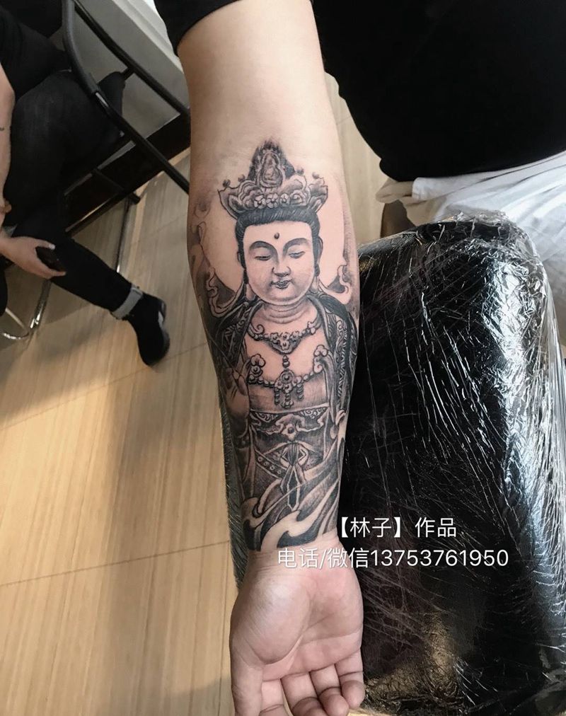 菩萨纹身图片_手稿手臂传统人物纹身图案