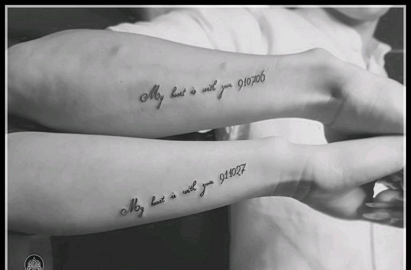情侣英文纪念纹身图片_手臂花体字情侣英文纹身图案