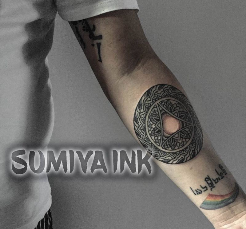 曼陀罗治愈花纹圈轮纹身图片