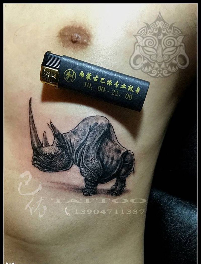 小犀牛纹身图片_胸部欧美动物巴依纹身内蒙古纹身专业纹身纹身图案