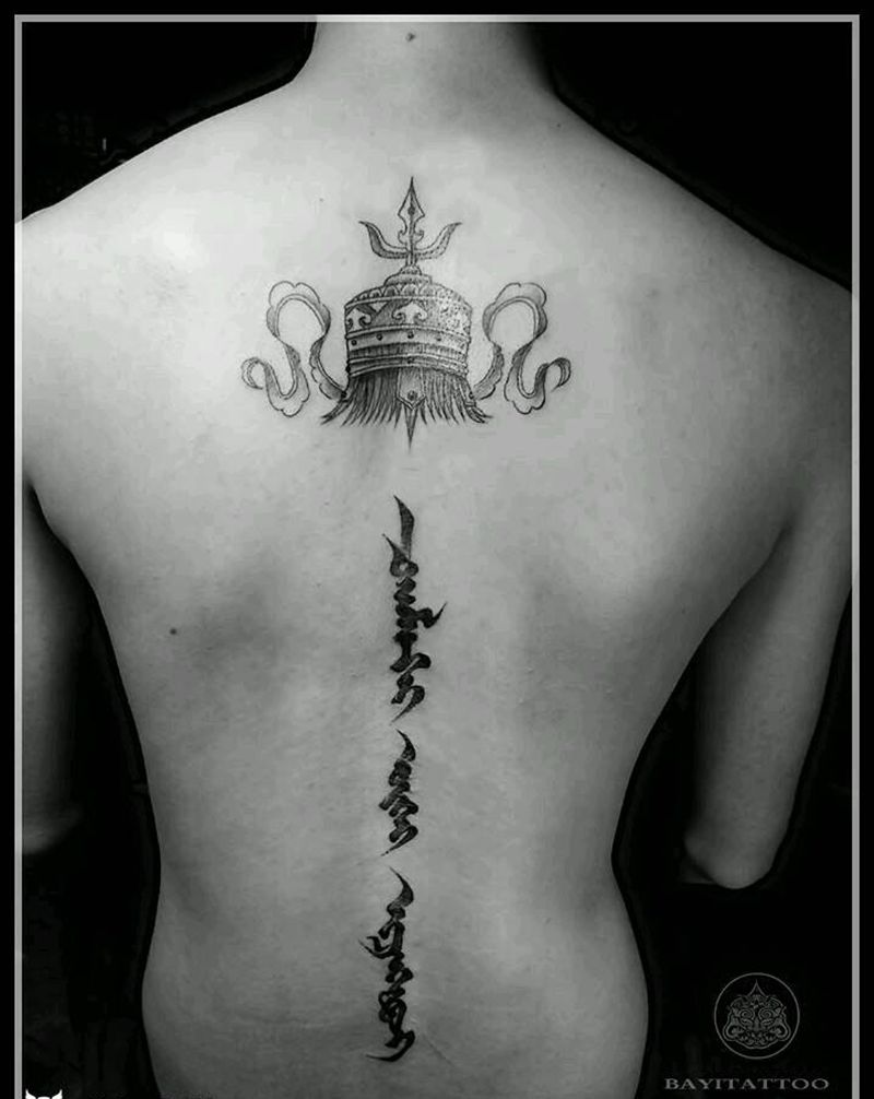 苏力德纹身图片_背部苏力德蒙古纹身图案