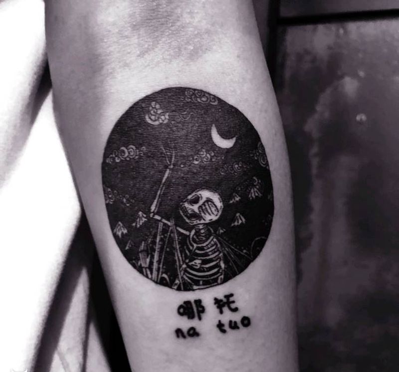 宇宙弃婴纹身图片