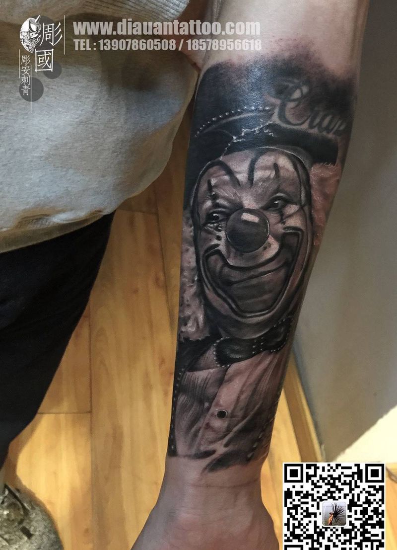 偶尔做个素描人像纹身图片_手臂纹身图案