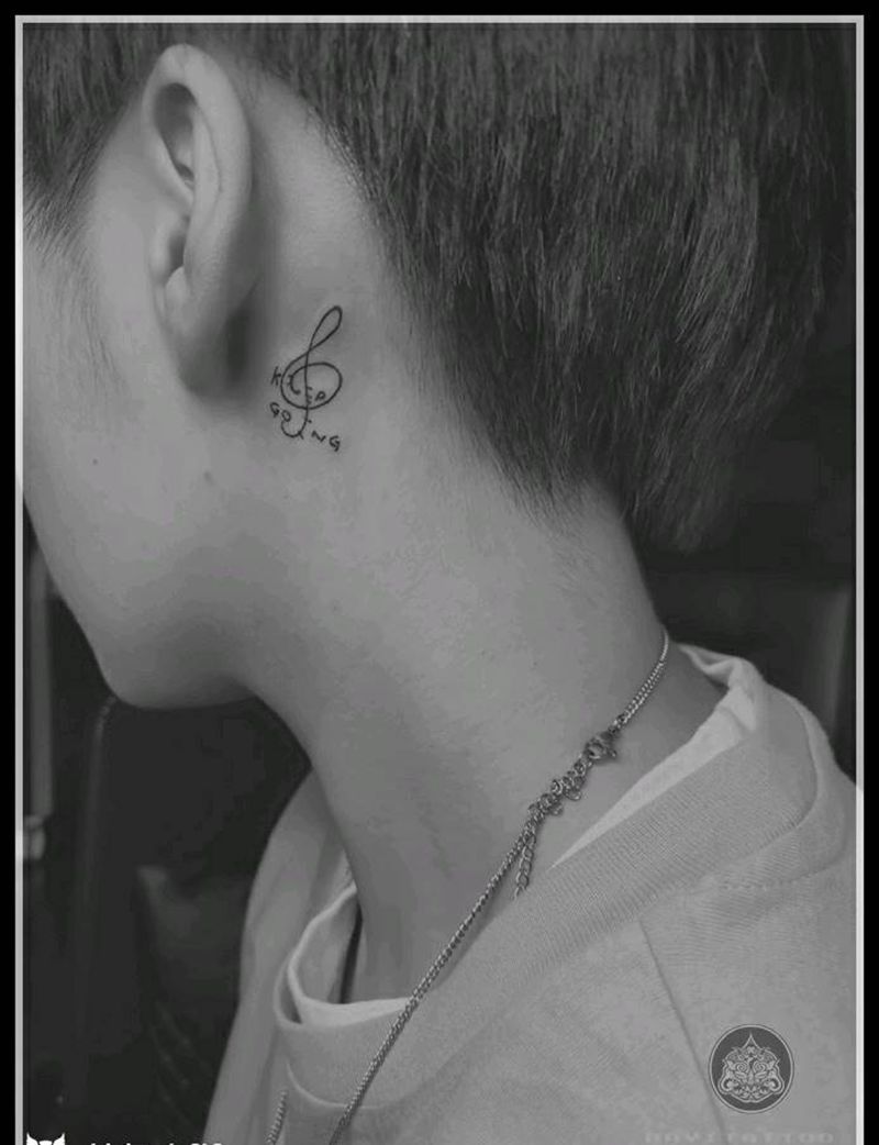 耳后音乐符号纹身图片_颈部图腾音乐符号纹身图案