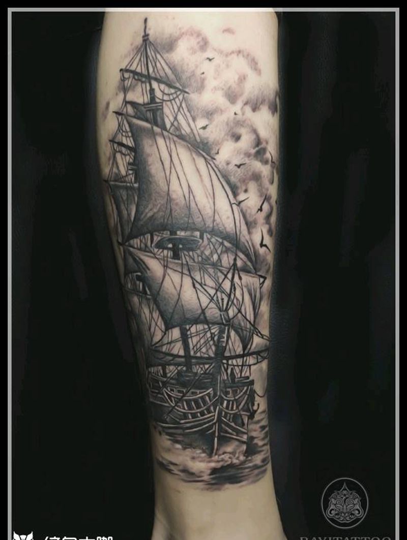 帆船纹身图片_腿部欧美写实帆船小腿纹身图案