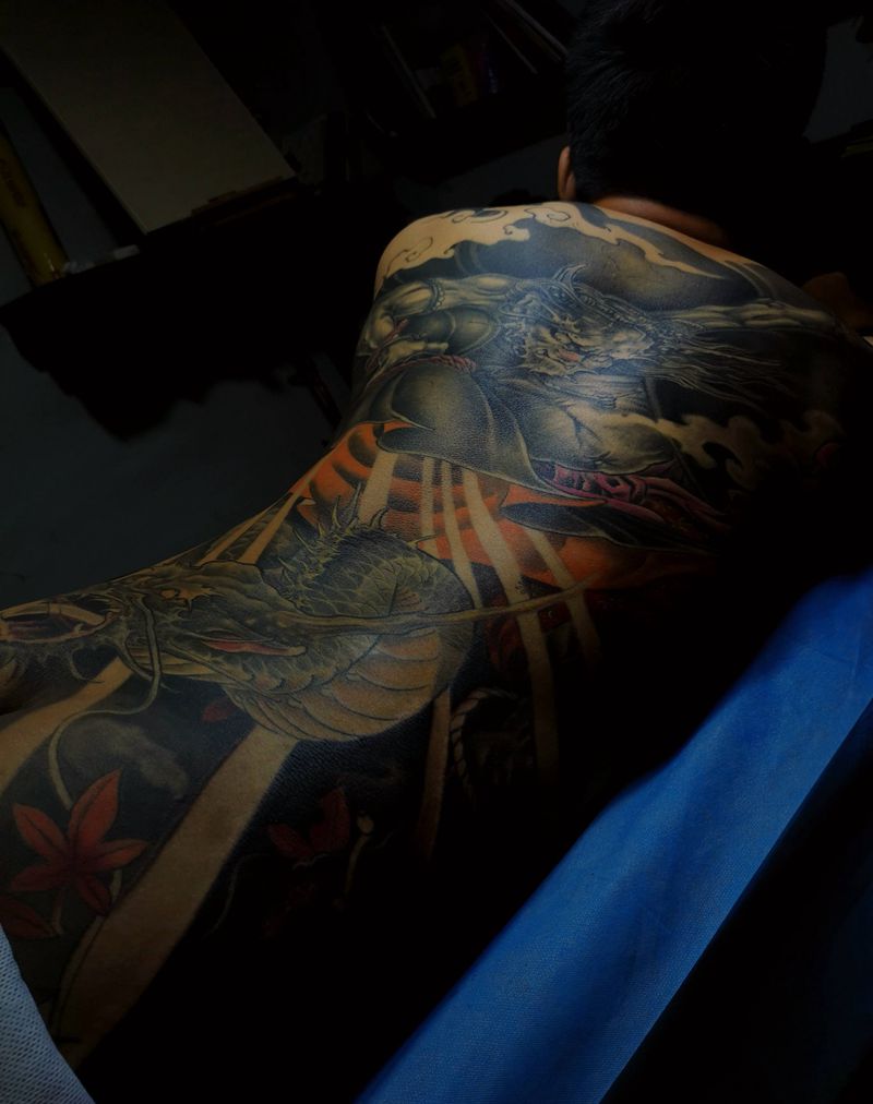 风神纹身图片_背部新传统纹身图案