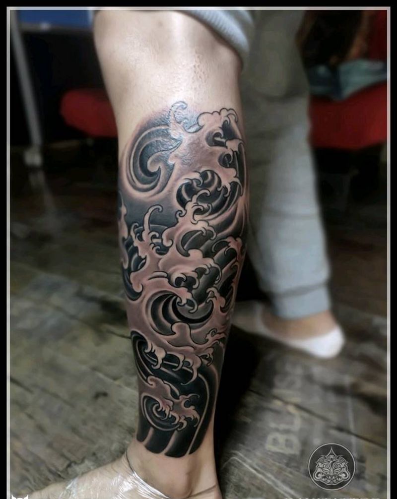 修改浪花腿纹身图片_腿部新传统浪腿修改纹身图案