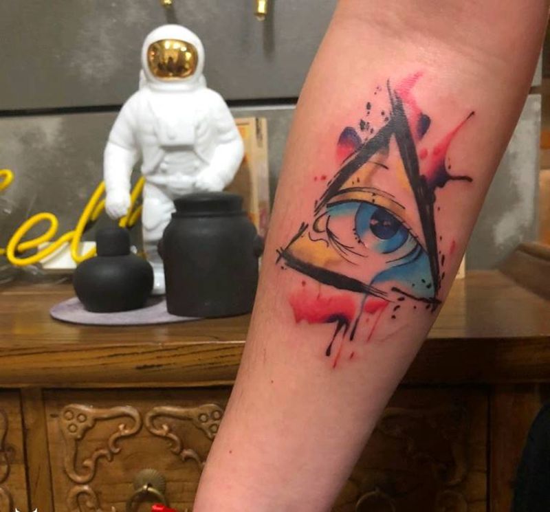 水彩 上帝之眼纹身图片